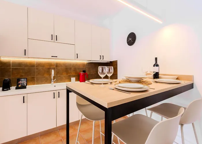 Apartament Ikos